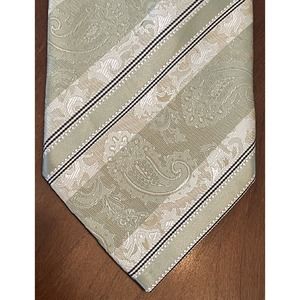 Bruno Conte Green 100% Polyester Men’s Neck Tie Made In China